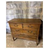 Antique Oak Dresser 4 drawers 41'x 18 1/2 x 34