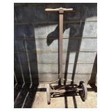 Antique Push Mower needs Screws