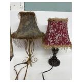 2 Decorative lamps