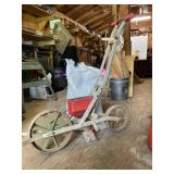 Earthway 1001-b precision garden seeder with bag