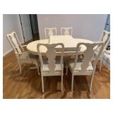 Queen Anne Styled Dining Table with 6 cushioned
