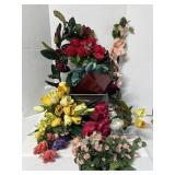 Huge flower lot & two planters