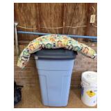 Rubbermaid Roughneck Trash Can only wheels, 34