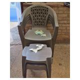 Nice Plastic Outdoor Chairs(4), Stools (5) and