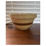 Antique 9ï¿½ Yellow Ware Scalloped Mixing Bowl
