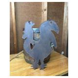 Primitive deco metal rooster wall hanger