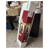 Christmas tree from Kohlï¿½s, found as is