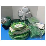 St Patrickï¿½s Day tablecloths, cake pan &