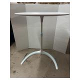 Mobile laptop desk