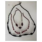 Vintage Glass Beaf necklace lot