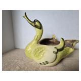 Vintage Hull pottery 69 USA Imperial Swan