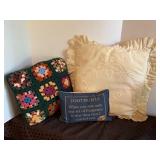 Vintage pillow lot