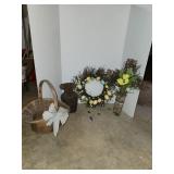 Adorable wicker easter decorations