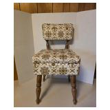 Vintage Vinyl Sewing Chair with storage so pretty