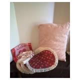 Six vintage quilted placemats, napkins, runner &