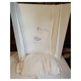 White kitten Bed Spread with full/queen knit