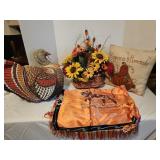 Gorgeous Fall/ Thanksgiving decorations with