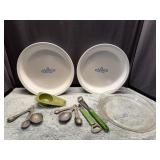 Corning Ware Cornflower Pie Plates with Measuring