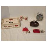 Collection of vintage items