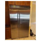 Viking Side by Side Refrigerator & Freezer