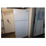 Avanti Fridge/Freezer