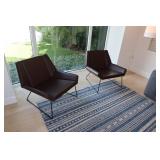 Pair of Swan Chairs by Fritz Hansen