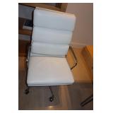 Eames (Hermanmiller) Leather Rolling Office Chair