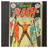 Flash DC Comic Books group of 18, #226//339