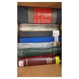 Worldwide Stamps in small country albums and colle Worldwide Stamps in small country albums and colle