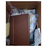 Worldwide Stamps mix in bankers box