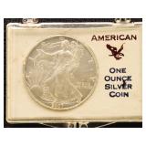 US Coins 2 Silver Eagles Uncirculated Group