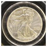 US Coins 2 Silver Eagles Uncirculated Group