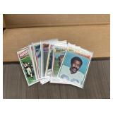 1977 Topps Football Cards near set 500+ different,