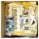 US Stamps accumulation, mostly 20th century, inclu