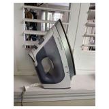 Electric steam iron