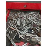 Contents of drawer in toolbox