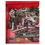 Contents of drawer in toolbox