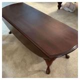 Drop leaf coffee table