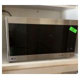 LG microwave
