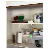 Miscellaneous kitchen supplies