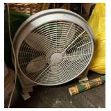 Set of 2 large fans