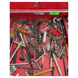 Contents of drawer in toolbox