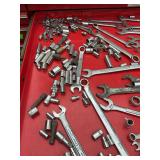Contents of drawer in toolbox