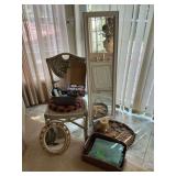 Bath Accessory Lot