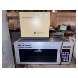 Lab-Line No. 100 Incubator & Spectronics XL-1500 UV Crosslinker
