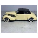 1:24 Scale 1937 Cord 812 Phaeton Coupe Die-Cast Model Car