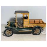 Franklin Mint 1913 Ford Model T Pickup - 1:16 Scale Diecast