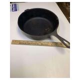 Wagner Ware Sidney O #8 Cast Iron Skillet