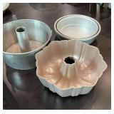 Cake pans