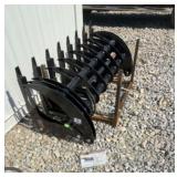 GIYI GY-CWG72 Skid Steer Curved Wood Grabber Attachment